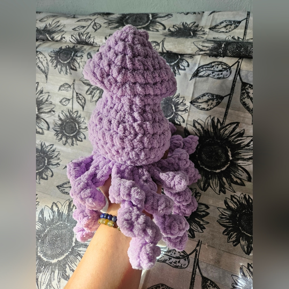 Purple Crochet Squid Amigurumi Plushie - Picture 4 of 7